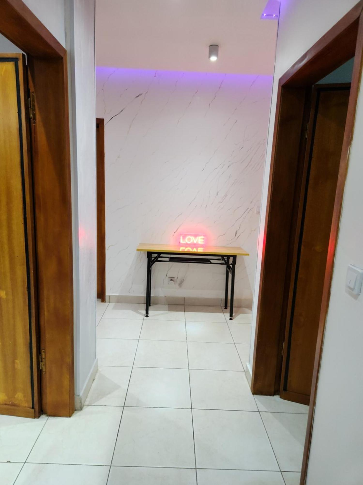Meuble 1Ch 2E Ch Dispo Avec Un Supplement E1D Leilighet Douala Eksteriør bilde